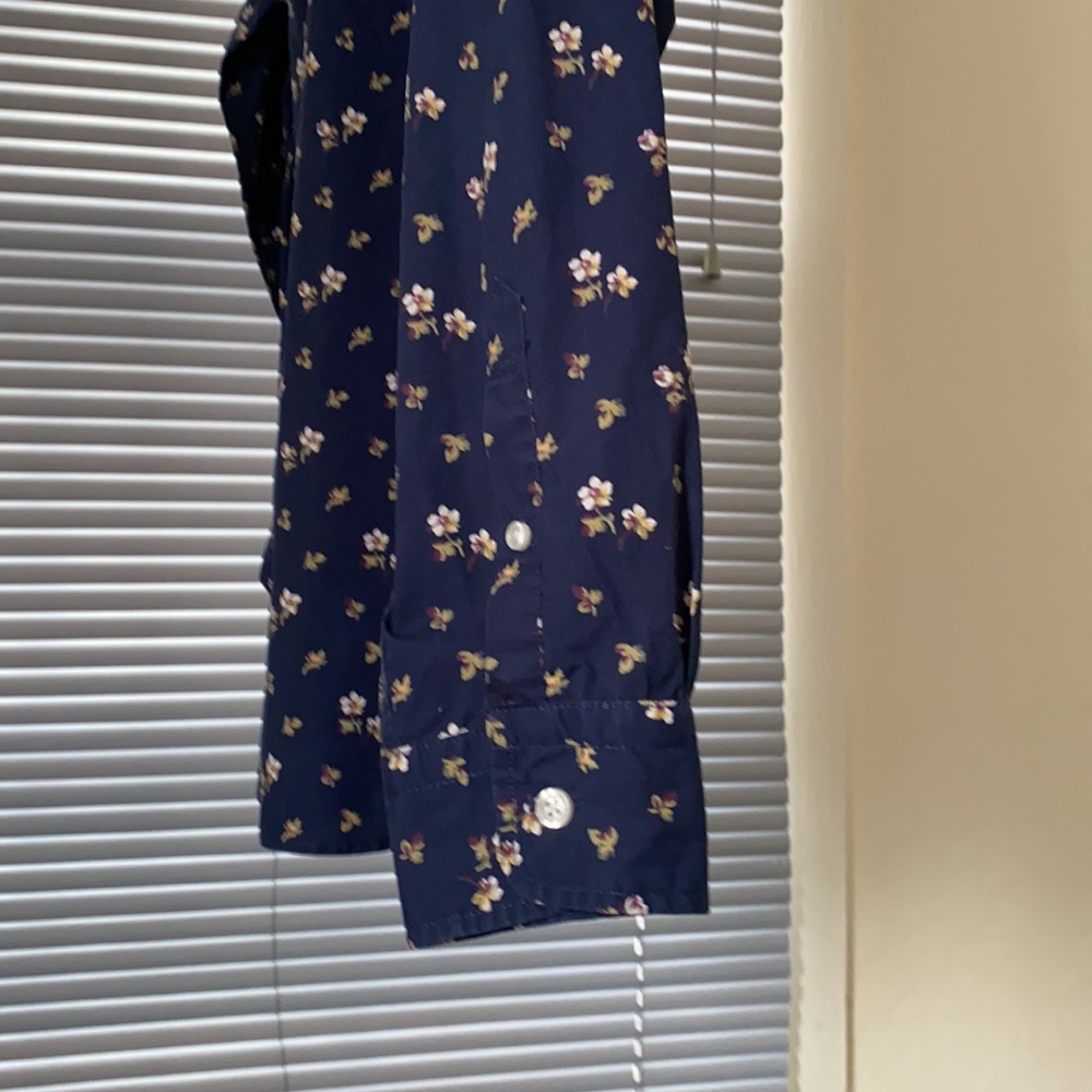 Gap Design + Crafted Floral Button Down. - image 4